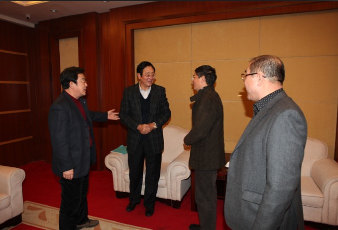 公司董事長接見參會領導